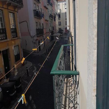 Chiado / Carmo Small Artist Lodge Lisbon Luaran gambar
