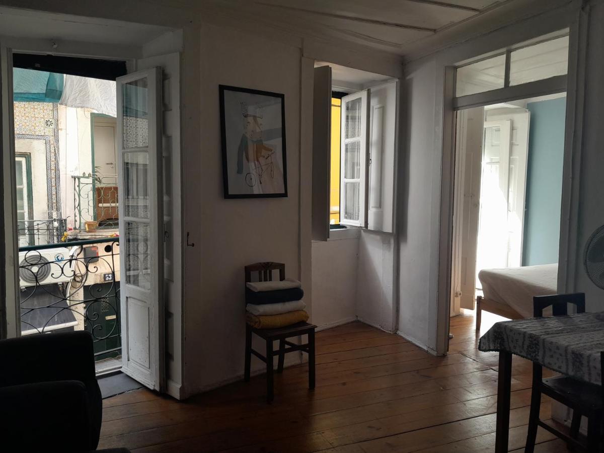 Chiado / Carmo Small Artist Lodge Lisbon Luaran gambar