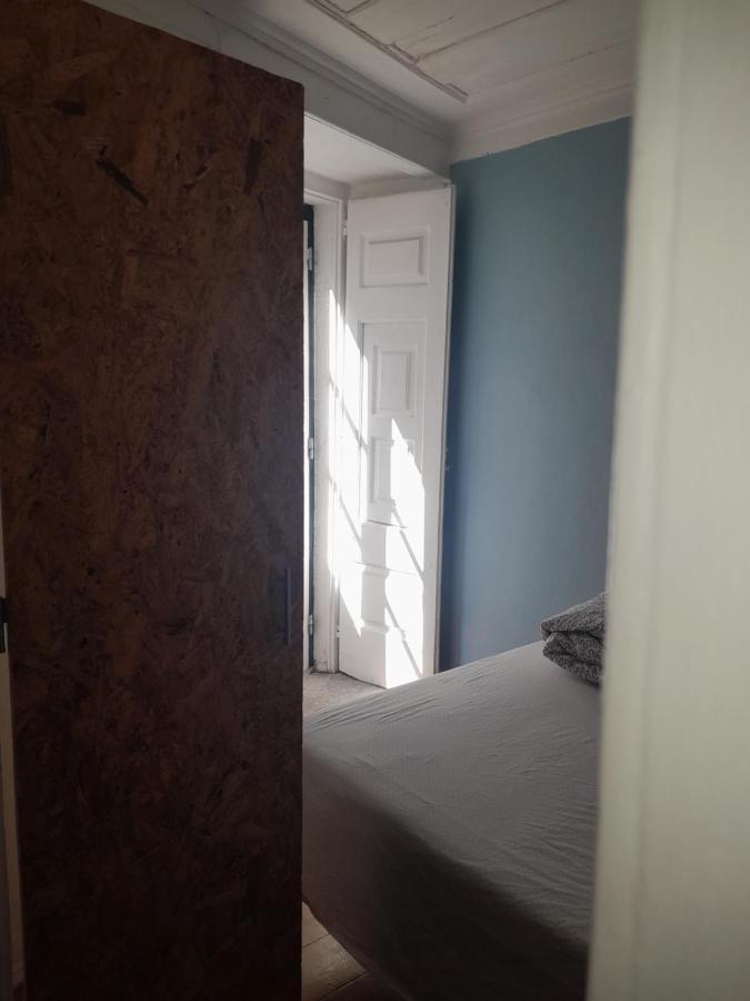 Chiado / Carmo Small Artist Lodge Lisbon Luaran gambar